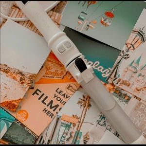 Monat rotating curling iron